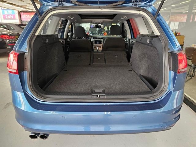 2014年福斯 GOLF 1.4 一手車 旅行車 免鑰匙 全景天窗 後座出風口 ISOFIX SRS  第5張相片