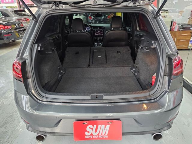 經典小鋼炮  福斯  GTI  7.5代  數位儀表 6速自手排 ACC跟車系統 車道偏移輔助系統  第7張相片