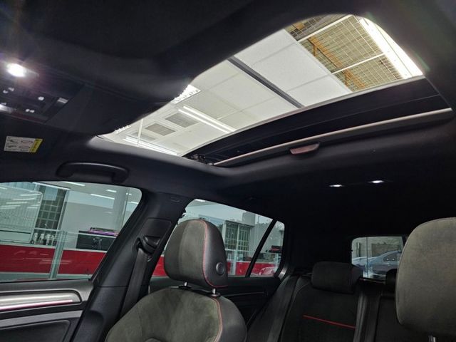 經典小鋼炮  福斯  GTI  7.5代  數位儀表 6速自手排 ACC跟車系統 車道偏移輔助系統  第17張相片