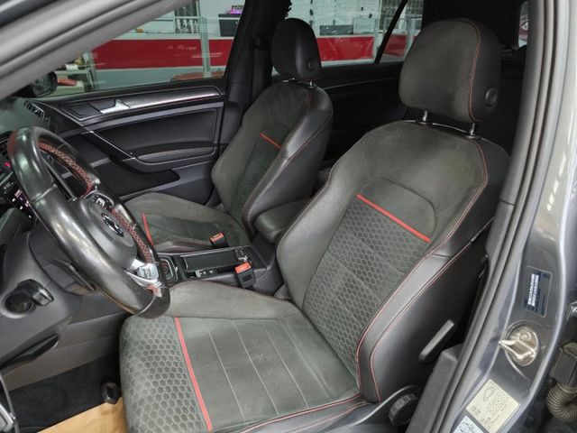 經典小鋼炮  福斯  GTI  7.5代  數位儀表 6速自手排 ACC跟車系統 車道偏移輔助系統  第18張相片