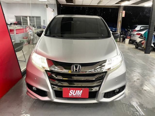 2017 HODNA ODYSSEY 2.4 APEX 實跑10萬 360環景 IKEY 恆溫 盲點 電尾門 電動滑門  第3張相片