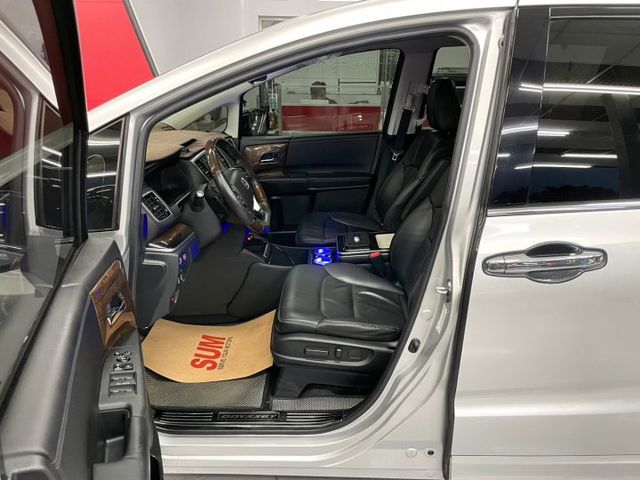 2017 HODNA ODYSSEY 2.4 APEX 實跑10萬 360環景 IKEY 恆溫 盲點 電尾門 電動滑門  第7張相片
