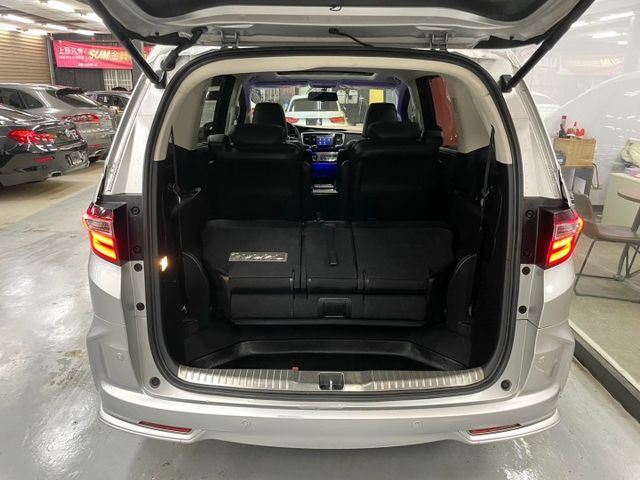 2017 HODNA ODYSSEY 2.4 APEX 實跑10萬 360環景 IKEY 恆溫 盲點 電尾門 電動滑門  第10張相片