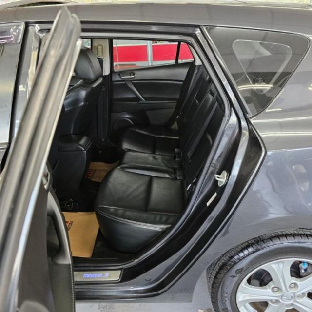 2014 MAZDA 3 1.6 一手女用 天窗 倒車影像 數位電視 導航 電折後視鏡 ISOFIX 方向盤快控鍵  第8張相片