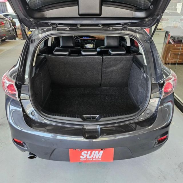 2014 MAZDA 3 1.6 一手女用 天窗 倒車影像 數位電視 導航 電折後視鏡 ISOFIX 方向盤快控鍵  第9張相片
