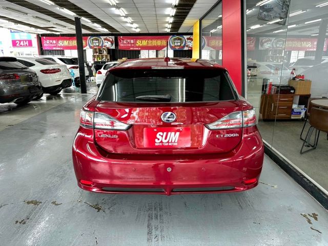 2013 Lexus CT200H IKEY 摸門 倒車顯影 電動座椅 雙區恆溫 抬頭顯示 加熱座椅 定速  第4張相片