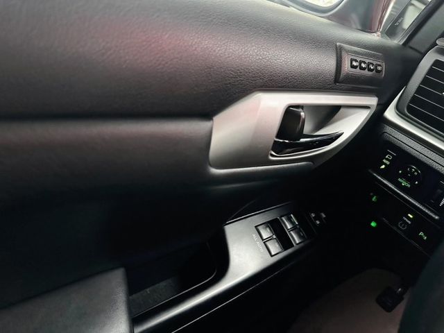 2013 Lexus CT200H IKEY 摸門 倒車顯影 電動座椅 雙區恆溫 抬頭顯示 加熱座椅 定速  第14張相片