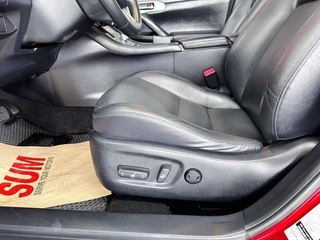 2013 Lexus CT200H IKEY 摸門 倒車顯影 電動座椅 雙區恆溫 抬頭顯示 加熱座椅 定速  第17張相片