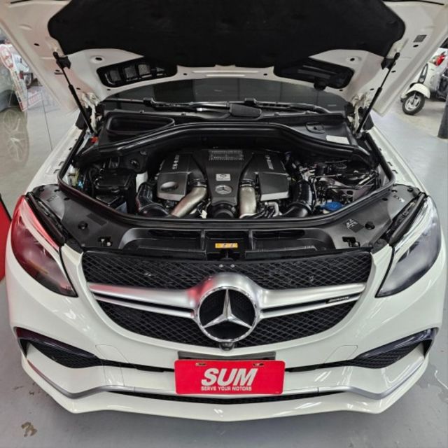 2016 AMG GLE63Coupe 4MATIC 電尾門 倒車顯影 電折 IKEY 天窗 電動座椅 環景 換檔撥片  第5張相片