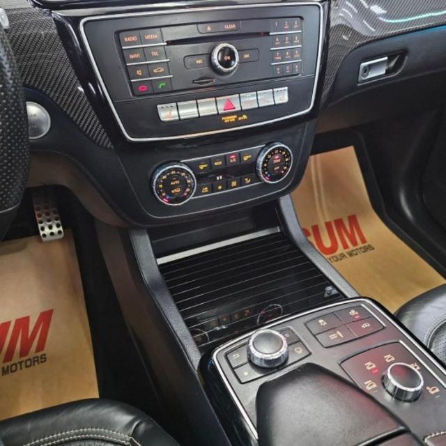 2016 AMG GLE63Coupe 4MATIC 電尾門 倒車顯影 電折 IKEY 天窗 電動座椅 環景 換檔撥片  第15張相片
