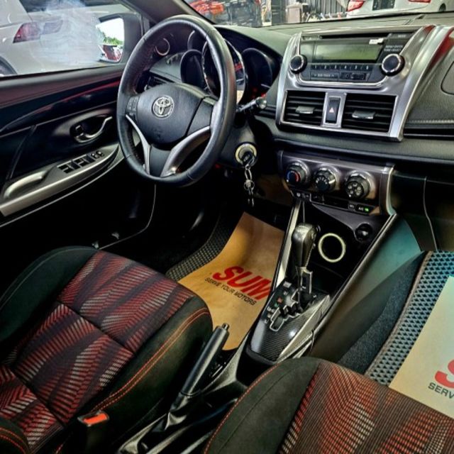 2016 Toyota Yaris(NEW) 1.5經典Style＋  雙前座跑車座椅 胎壓偵測  第12張相片