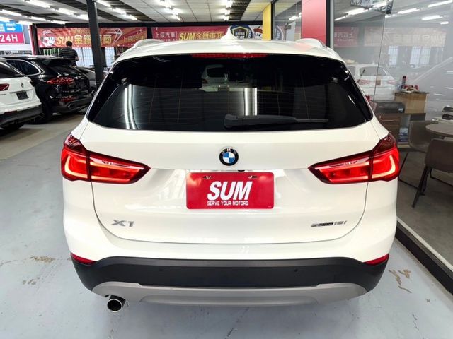 2019 BMW X1 sDrive18i領航版 摸門 IKEY 電動座椅 雙區恆溫 倒車顯影 電尾門 導航  第4張相片