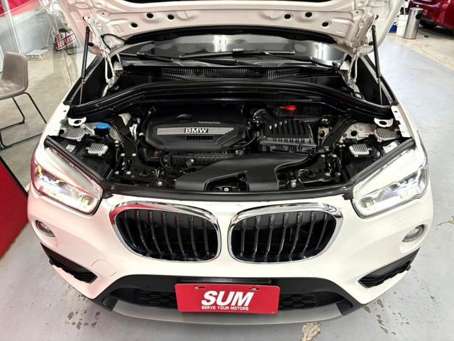 2019 BMW X1 sDrive18i領航版 摸門 IKEY 電動座椅 雙區恆溫 倒車顯影 電尾門 導航  第5張相片