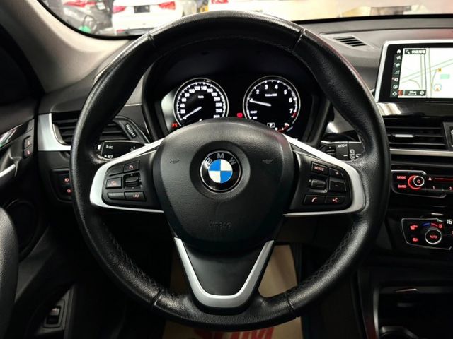 2019 BMW X1 sDrive18i領航版 摸門 IKEY 電動座椅 雙區恆溫 倒車顯影 電尾門 導航  第11張相片