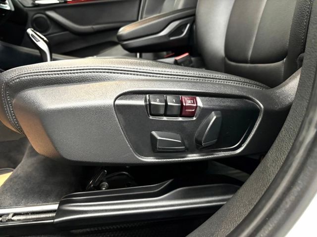 2019 BMW X1 sDrive18i領航版 摸門 IKEY 電動座椅 雙區恆溫 倒車顯影 電尾門 導航  第18張相片