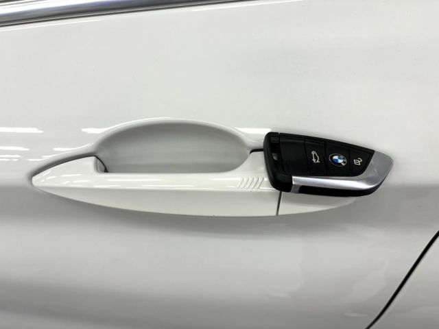 2019 BMW X1 sDrive18i領航版 摸門 IKEY 電動座椅 雙區恆溫 倒車顯影 電尾門 導航  第19張相片