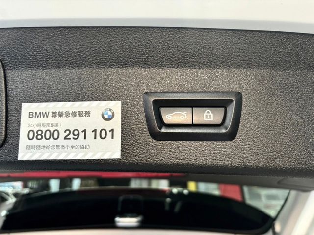 2019 BMW X1 sDrive18i領航版 摸門 IKEY 電動座椅 雙區恆溫 倒車顯影 電尾門 導航  第20張相片