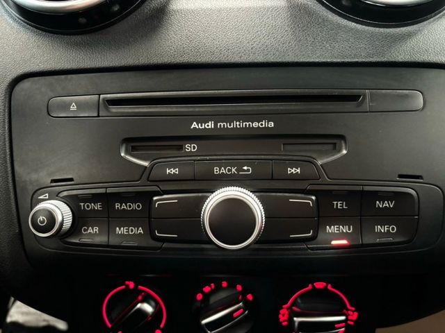 2015 Audi A1(NEW) 30 TFSI 一手女用 行車紀錄器 ISOFIX 織布座椅 電動窗防夾功能  第13張相片