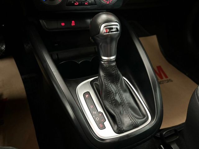 2015 Audi A1(NEW) 30 TFSI 一手女用 行車紀錄器 ISOFIX 織布座椅 電動窗防夾功能  第14張相片