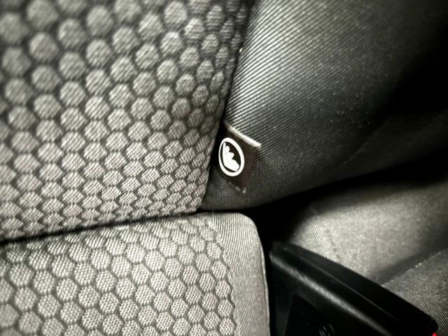 2015 Audi A1(NEW) 30 TFSI 一手女用 行車紀錄器 ISOFIX 織布座椅 電動窗防夾功能  第18張相片