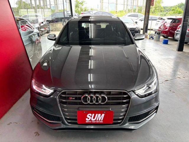 2012 AUDI S4 AVANT 銀耳多 333P 機械增壓 IKEY 摸門 雙區恆溫 車頂架 定速 循跡防滑  第3張相片