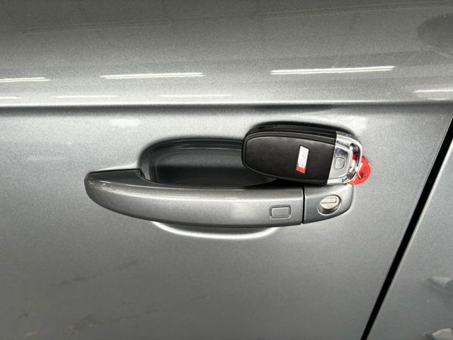 2012 AUDI S4 AVANT 銀耳多 333P 機械增壓 IKEY 摸門 雙區恆溫 車頂架 定速 循跡防滑  第10張相片