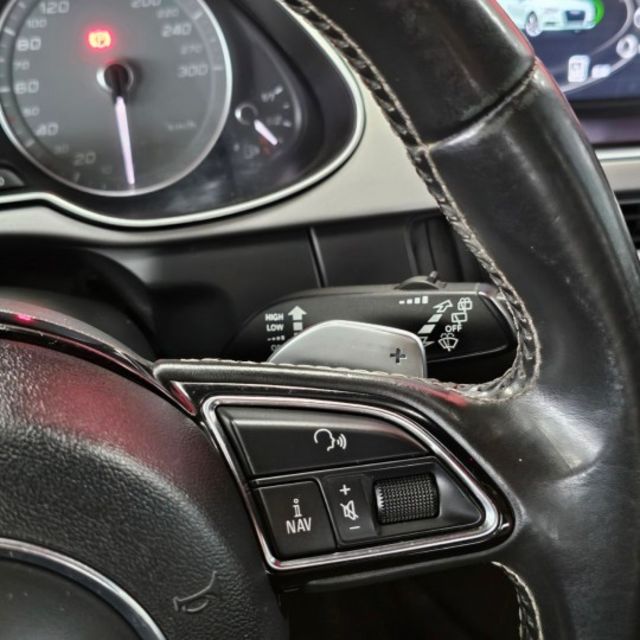 2012 AUDI S4 AVANT 銀耳多 333P 機械增壓 IKEY 摸門 雙區恆溫 車頂架 定速 循跡防滑  第18張相片