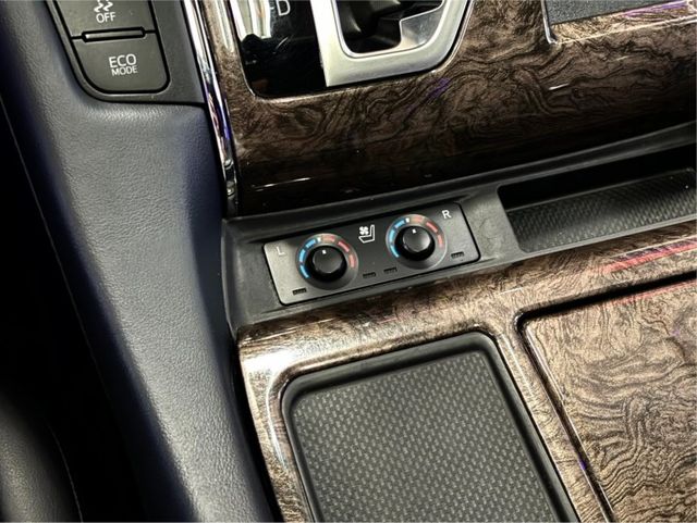 2019 Toyota Alphard Executive Lounge 3.5 7人座 全景天窗 電尾門 電動側滑門  第18張相片