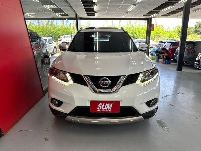 2016 日產 X-TRAIL 2.5頂級4WD 全原廠保養 IKEY 摸門 360 電尾門 後座出風 定速 全景  第3張相片