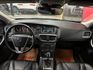 2016 VOLVO V40豪華版 摸門 IKEY 盲點 恆溫 導航 倒車影像 電動座椅含記憶  定速  第6張縮圖