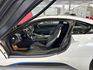 2016式 BMW I8僅跑7萬 H/K ACC 電熱椅 倒車顯影 360度環景 20吋圈 中文導航 抬顯 雷射頭燈  第7張縮圖