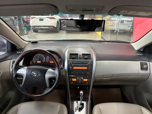 2011 TOYOTA ALTIS E 經典款 電折 定速 恆溫 抬顯 前後雷達 胎壓偵測  第6張相片