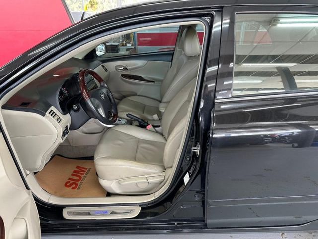 2011 TOYOTA ALTIS E 經典款 電折 定速 恆溫 抬顯 前後雷達 胎壓偵測  第7張相片