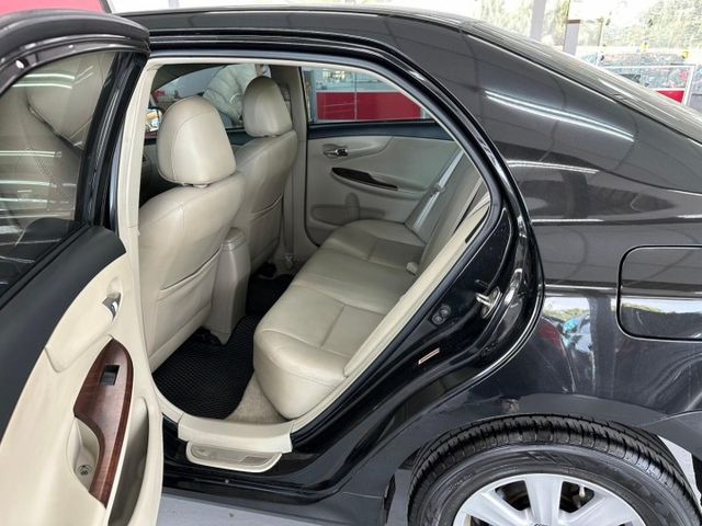 2011 TOYOTA ALTIS E 經典款 電折 定速 恆溫 抬顯 前後雷達 胎壓偵測  第8張相片