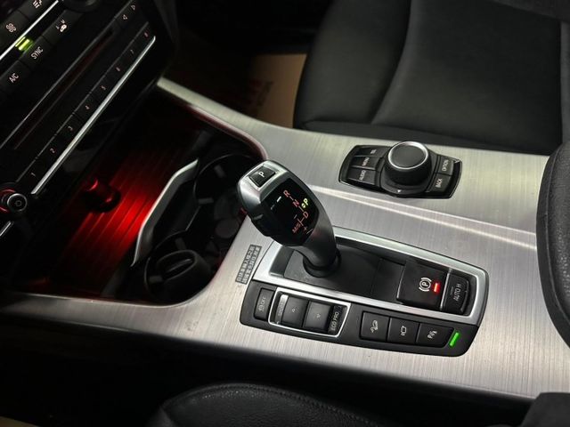 2015 BMW X3 一手跑12萬 IKEY 電尾門 雙區恆溫 換檔撥片 定速 360環景  第15張相片