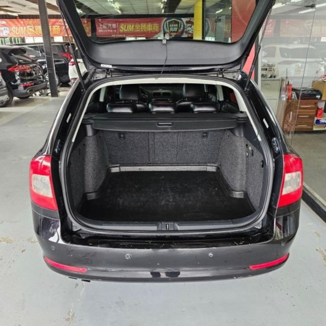 2012 Skoda Octavia Combi 1.8 TSI 安卓機 電折 循跡防滑 ISOFIX  第7張相片