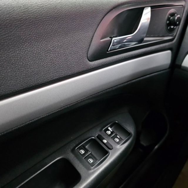 2012 Skoda Octavia Combi 1.8 TSI 安卓機 電折 循跡防滑 ISOFIX  第13張相片