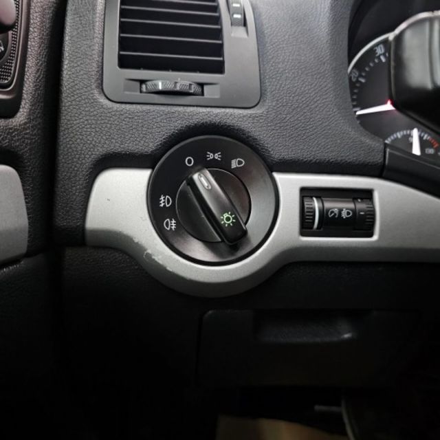2012 Skoda Octavia Combi 1.8 TSI 安卓機 電折 循跡防滑 ISOFIX  第14張相片