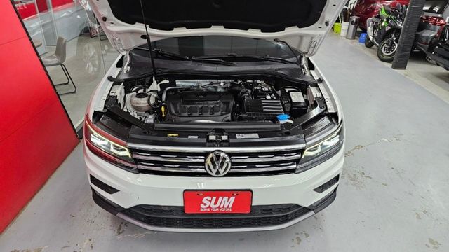 2019 VW TIGUAN 330 TSI IKEY 摸門 ACC AEB 電尾門 後座出風口 360環景 倒車影像  第5張相片