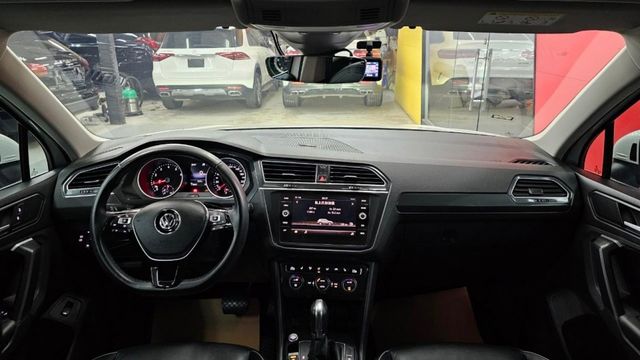 2019 VW TIGUAN 330 TSI IKEY 摸門 ACC AEB 電尾門 後座出風口 360環景 倒車影像  第6張相片