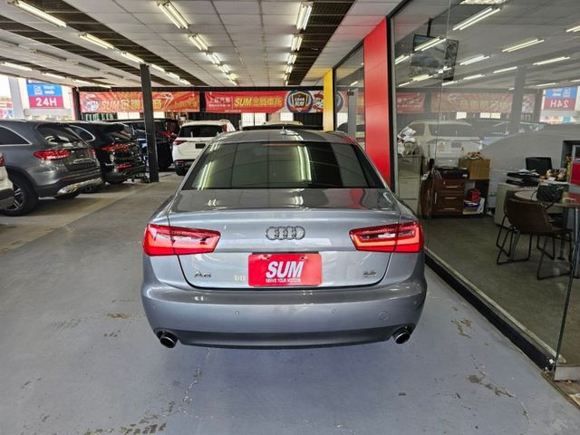 2011 AUDI A6 IKEY 摸門 盲點 電折 天窗 後座出風口 倒車影像  第4張相片