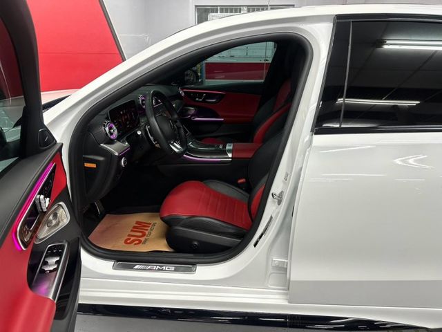 2023 BENZ C43 日規滿配  僅跑1.7萬 選配全景 多光束頭燈 冷熱通風椅 紅黑內裝 抬顯  第7張相片