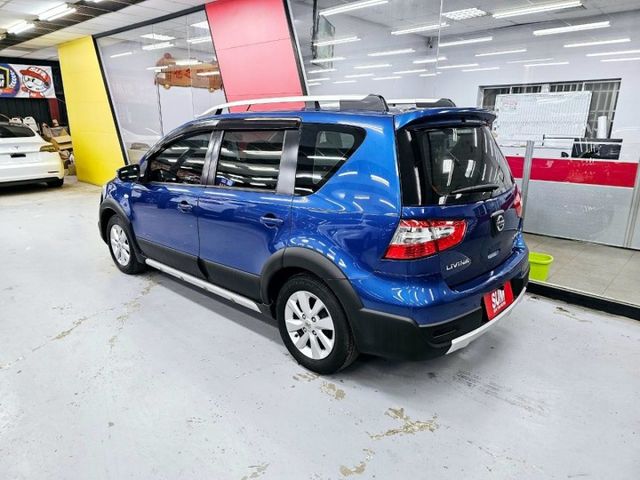 2016 NISSAN LIVINA 頂級 IKEY 摸門 恆溫 電折 安卓機 導航 倒車影像 小車大空間省油省稅金  第2張相片