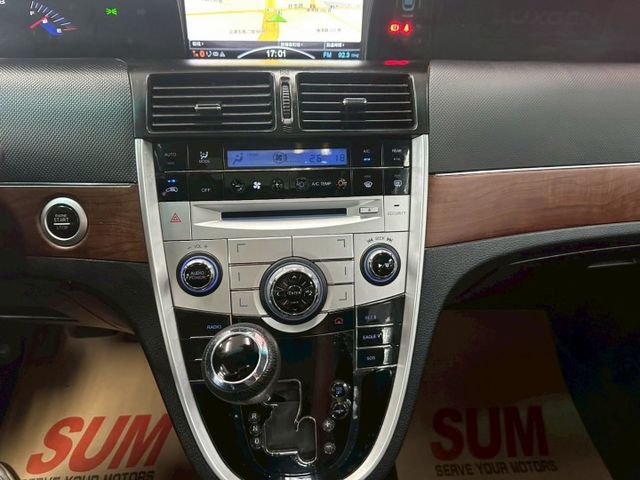 2013 LUXGEN MPV 僅跑6萬 全網最低里程 IKEY 360 雙邊電動門 JBL 天窗 電動座椅  第15張相片
