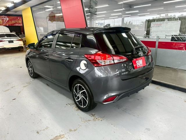2022 TOYOTA YARIS 經典版 抬顯 螢幕 導航 倒車影像 ISOFIX  第2張相片