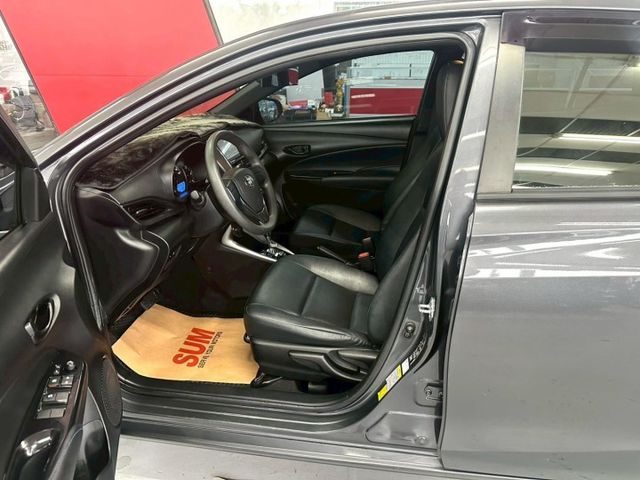 2022 TOYOTA YARIS 經典版 抬顯 螢幕 導航 倒車影像 ISOFIX  第7張相片