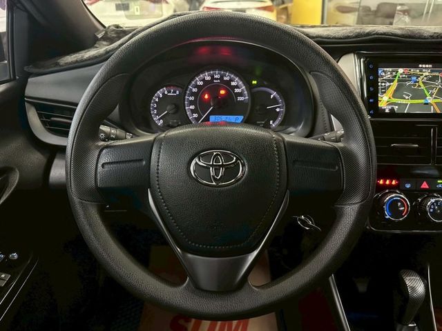 2022 TOYOTA YARIS 經典版 抬顯 螢幕 導航 倒車影像 ISOFIX  第11張相片