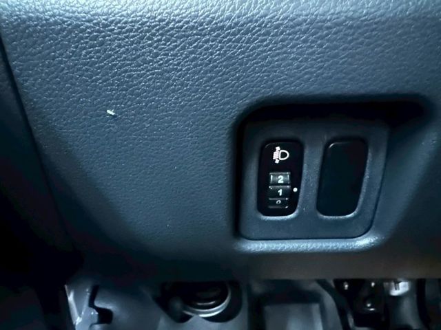 2018 a190 棚式 自排 僅跑2萬 倒車影像 您工作的好幫手  第13張相片