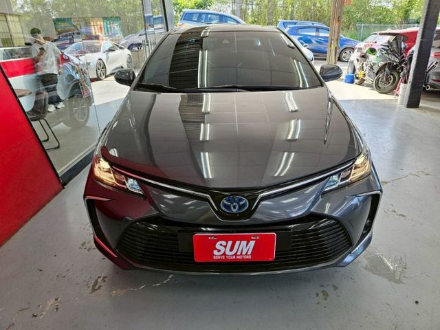 2019 TOYOTA ALTIS 尊爵 IKEY 摸門 恆溫 ACC AEB 盲點 倒車影像 胎壓偵測  第3張相片