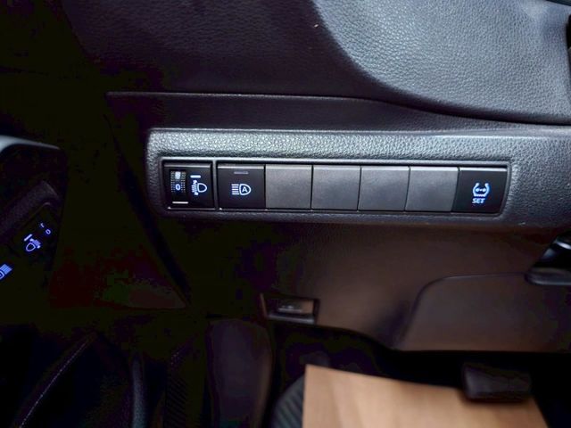 2019 TOYOTA ALTIS 尊爵 IKEY 摸門 恆溫 ACC AEB 盲點 倒車影像 胎壓偵測  第12張相片